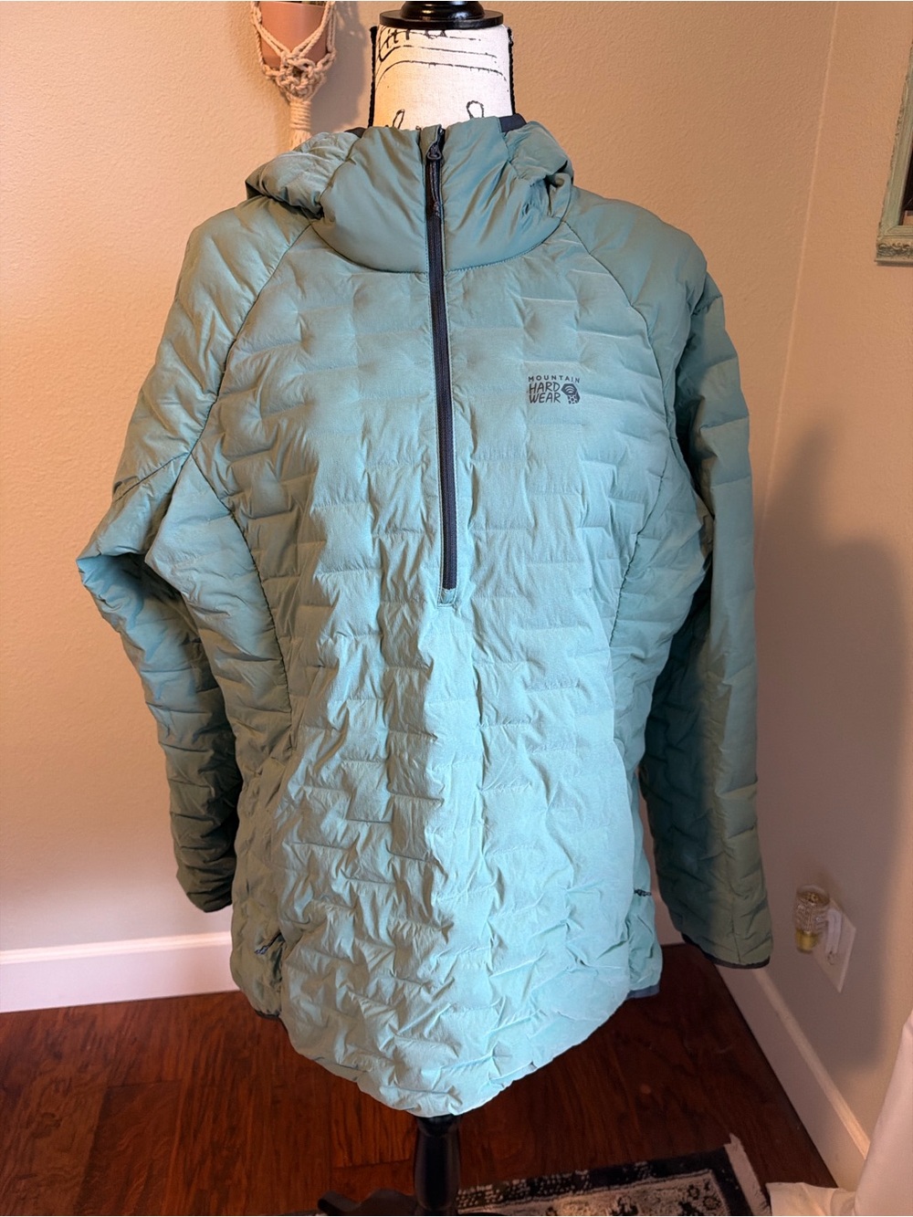 Mountain Hardwear Women's Teal Hooded Insulated Pullover